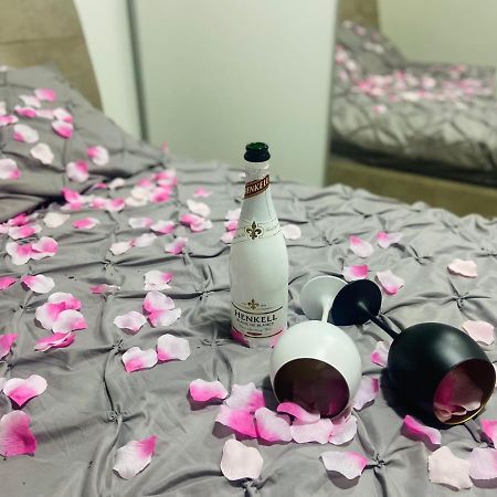 Gold Luxury Apartment クマノヴォ エクステリア 写真